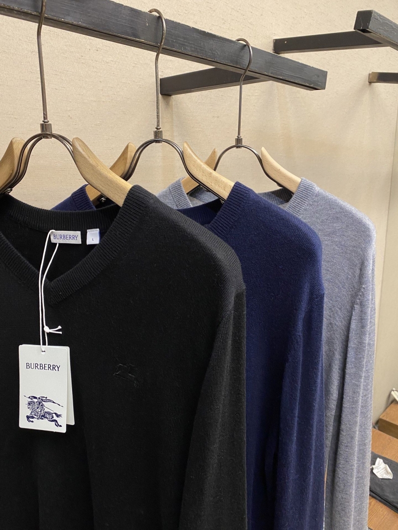Bv*b*rry sweaters